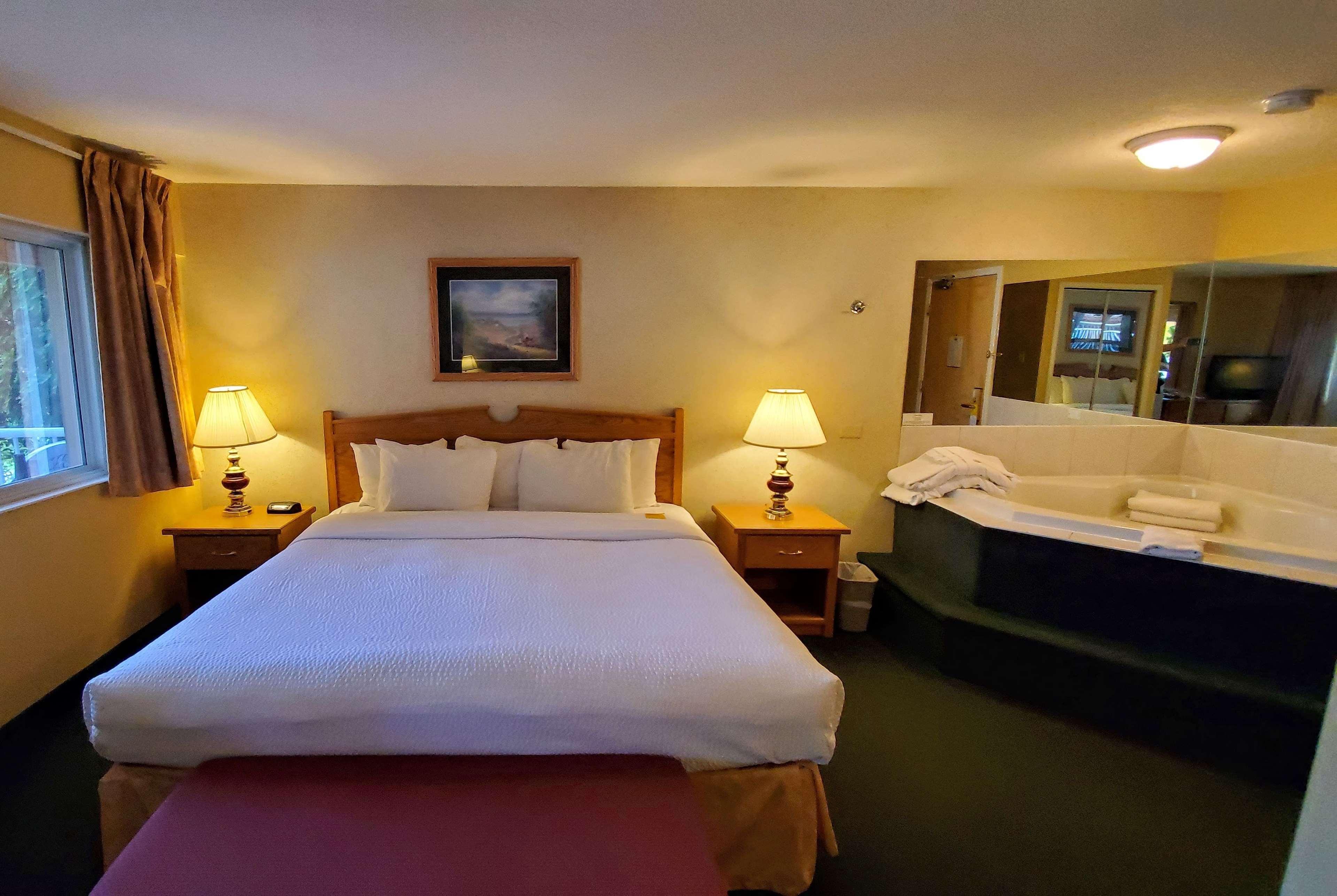 Days By Wyndham Conference Centre Hotel 3*