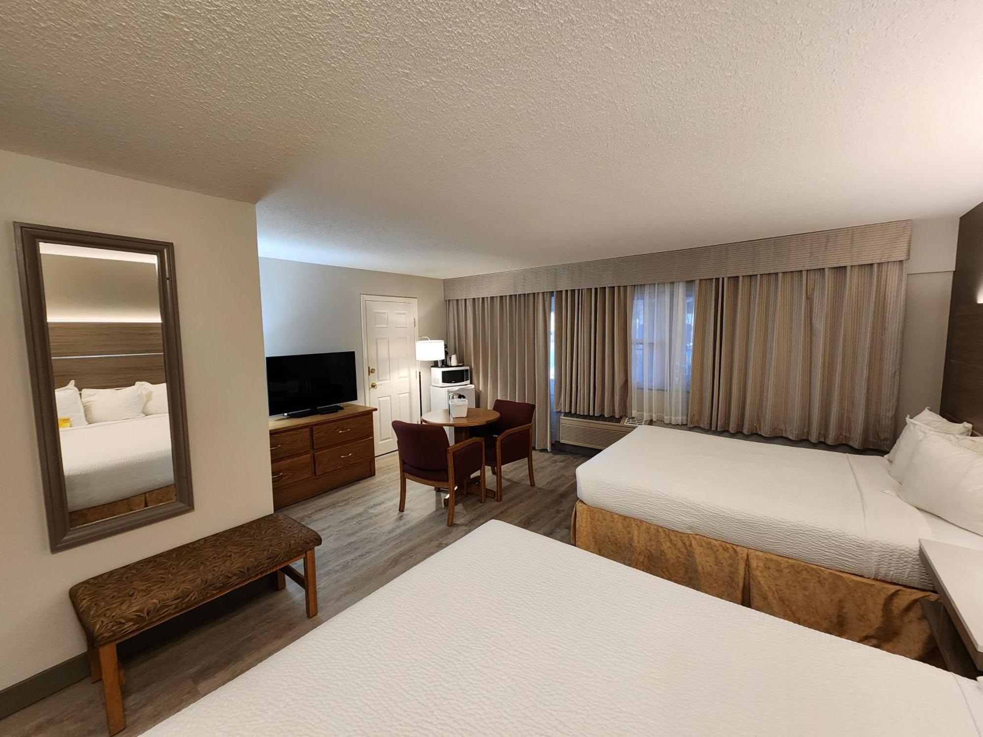 Hotel Days By Wyndham Conference Centre 3*